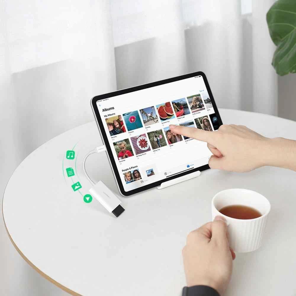 Čtečka karet SD/microSD/TF UGREEN CM265 USB-C 3.2 Gen 1 bílá - 7