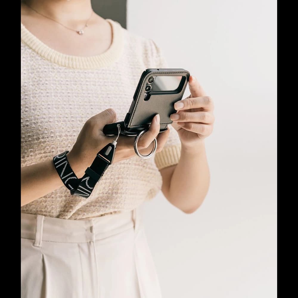 Case Ringke Signature Folio Samsung Galaxy Z Flip 4 Schwarz - 14