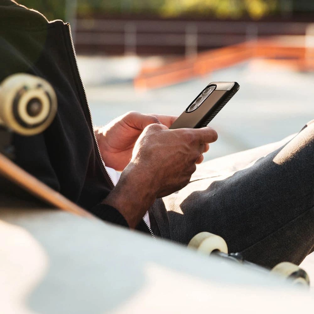 Case Spigen Rugged Armor Motorola Edge 2022 Matt Schwarz - 7