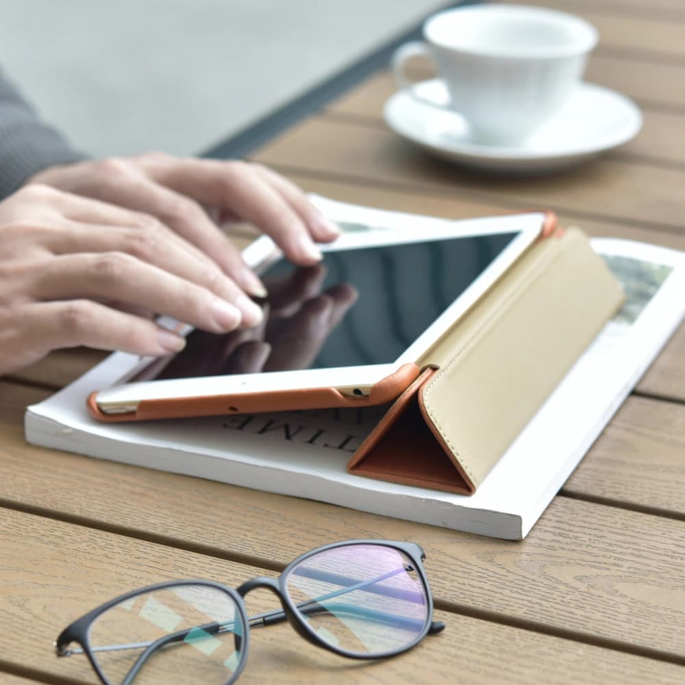 iCarer Leather Folio Apple iPad mini 7.9 2019 (5 gen) brown - 14