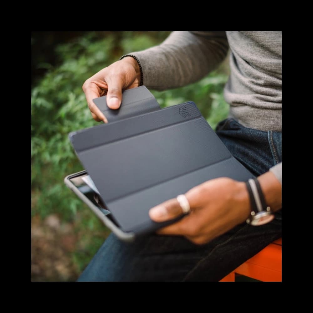 STM Dux Plus Duo Apple iPad 10.2 2019/2020/2021 (7,8, 9 gen) (Fekete) EDU/COM - 11