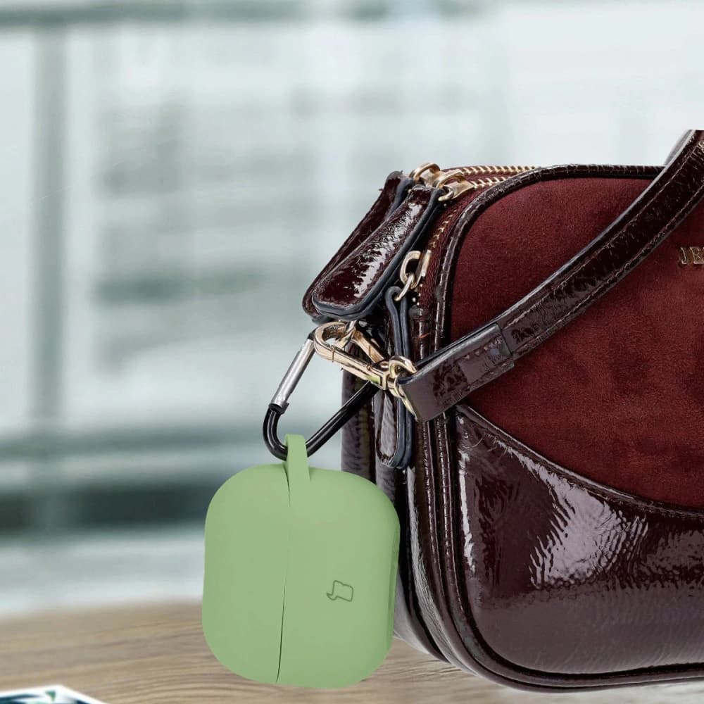 Silikonový obal s karabinou Bizon Case Headphone Silicone pro Samsung Galaxy Buds 3 / 3 Pro jasně zelený - 4