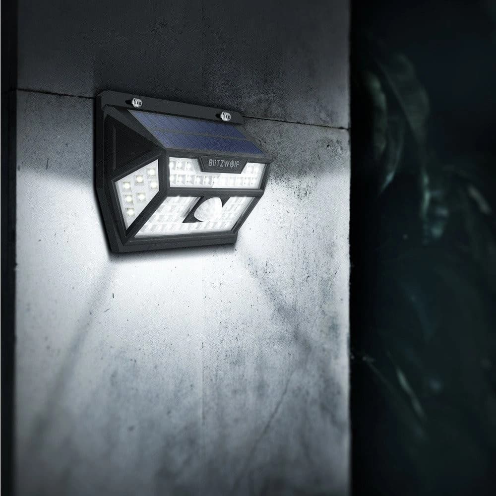 Blitzwolf BW-OLT1 LED Solar Wall Lamp 2200mAh - 5